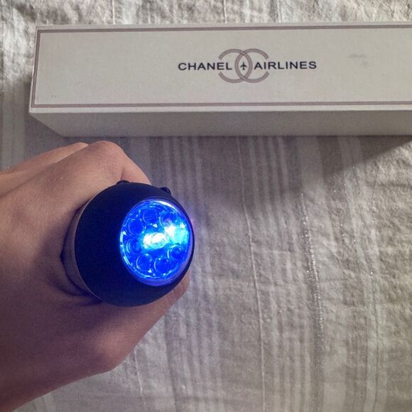 Chanel Airlines Umbrella Retractable NIB - Picture 9 of 11